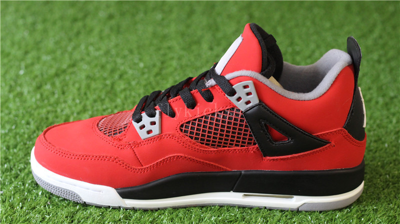 Authentic Air Jordan IV 4 Toro Bravo